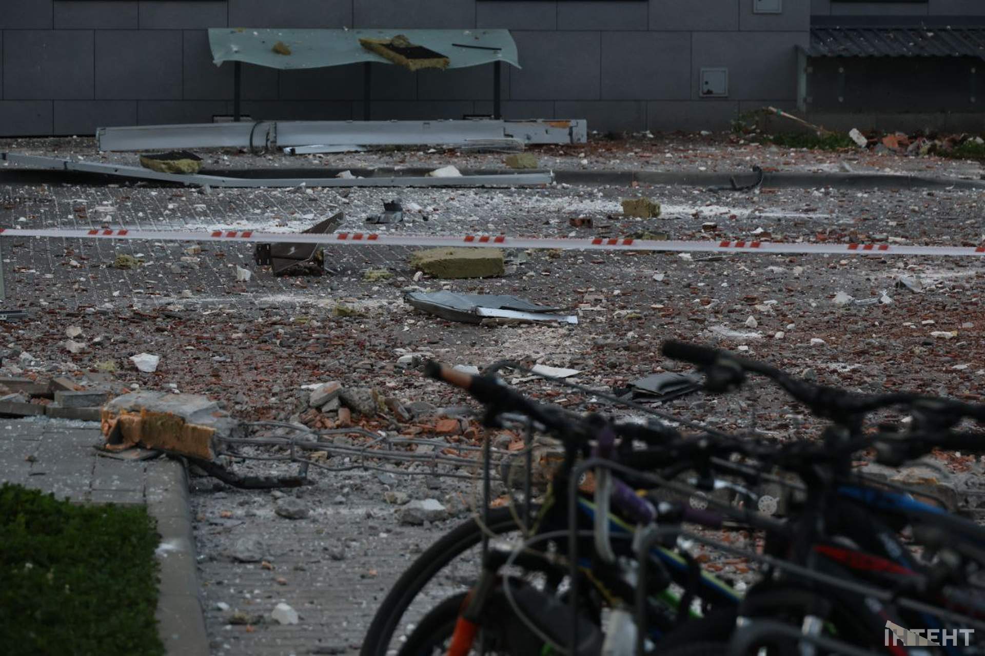 Палац спорту та три людини постраждали в Одесі від російської атаки