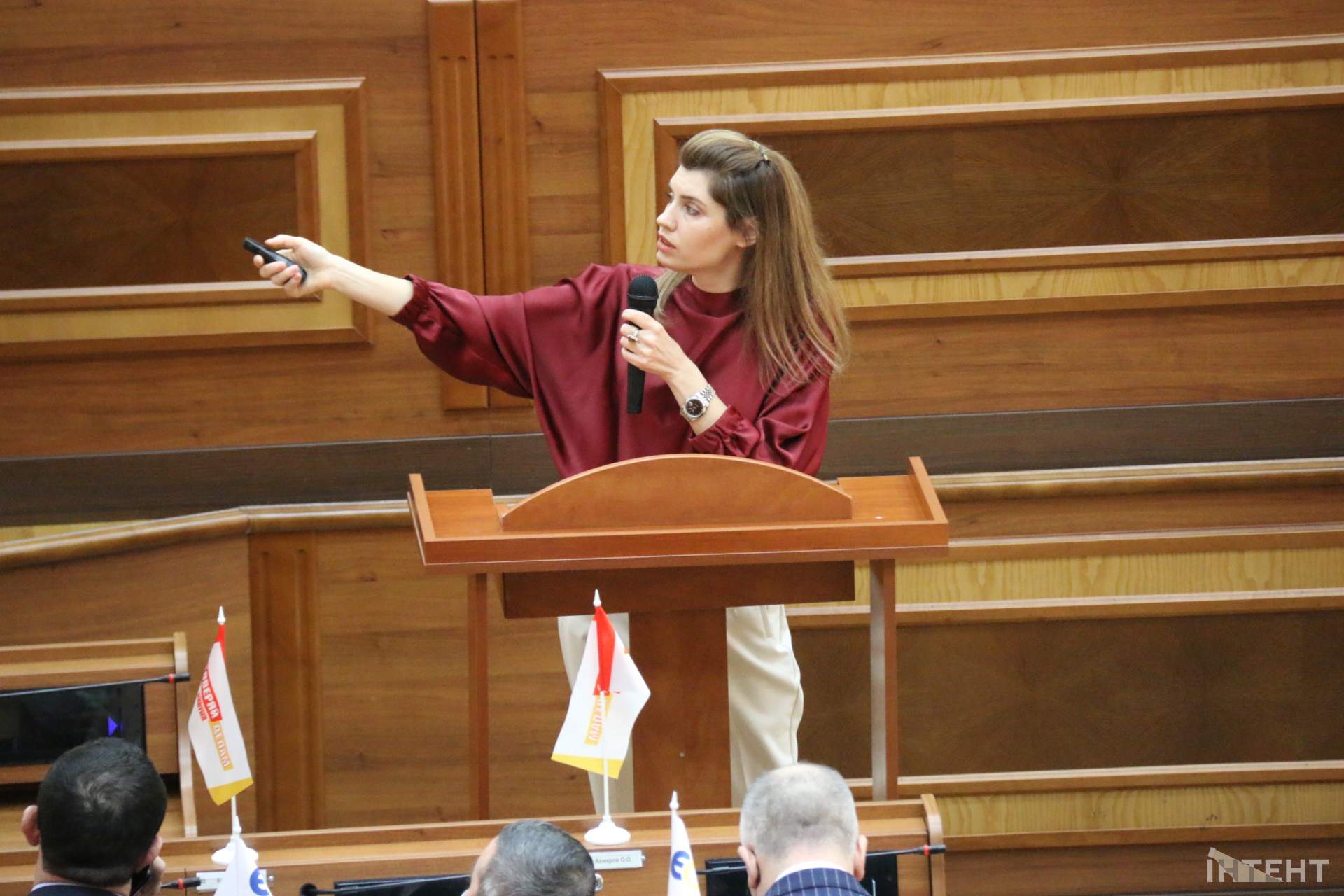 Шоста сесія Одеської обласної ради у світлинах ІзбірКому