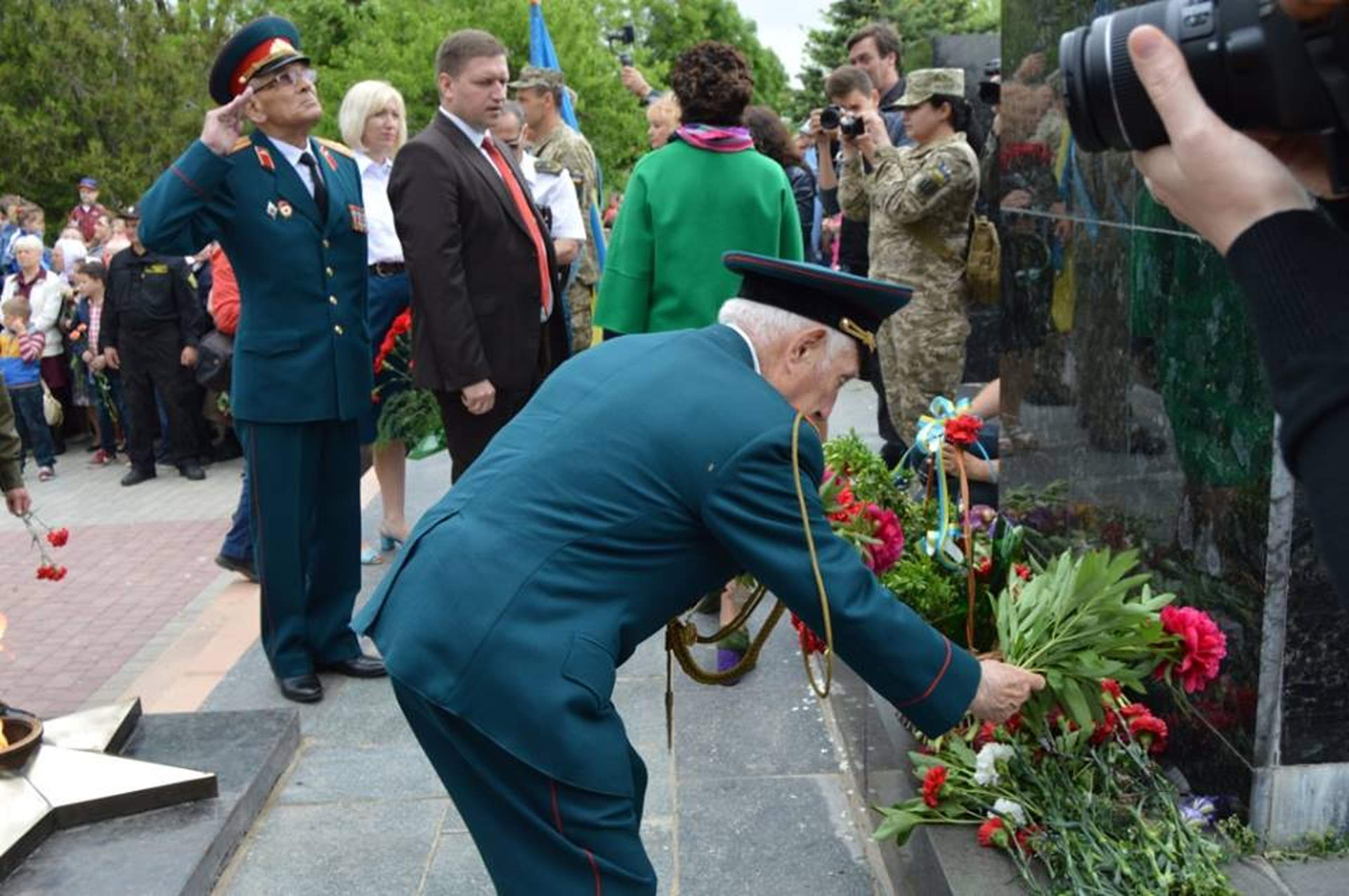 Празднование 9 мая: в Одессе - задержания, в райцентрах -минимум коммунистической символики