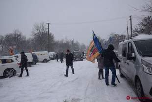 Одеські підприємці бунтували проти локдауну автопробігом та посилкою президенту