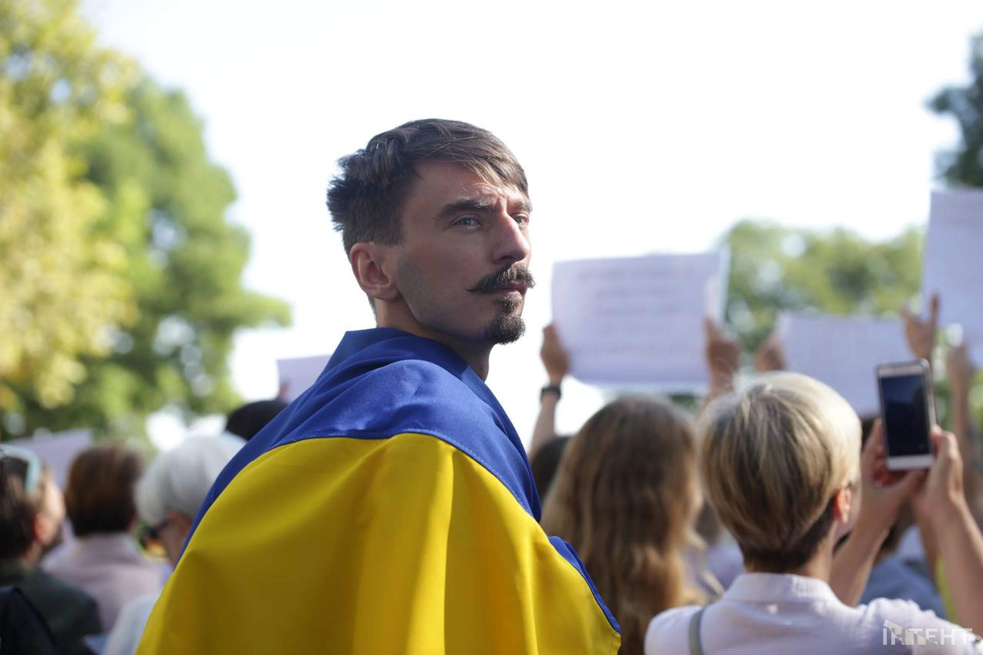 Гєна виходь: одесити шостий день поспіль мітингували під будівлею мерії