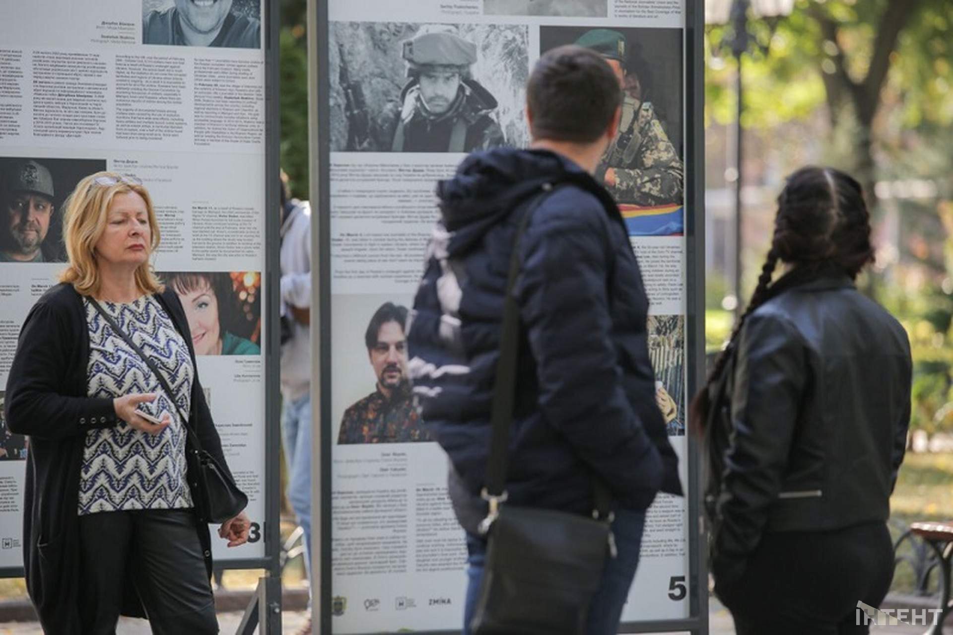 Війна триває: в Одесі відкрили фотовиставку, присвячену журналістам
