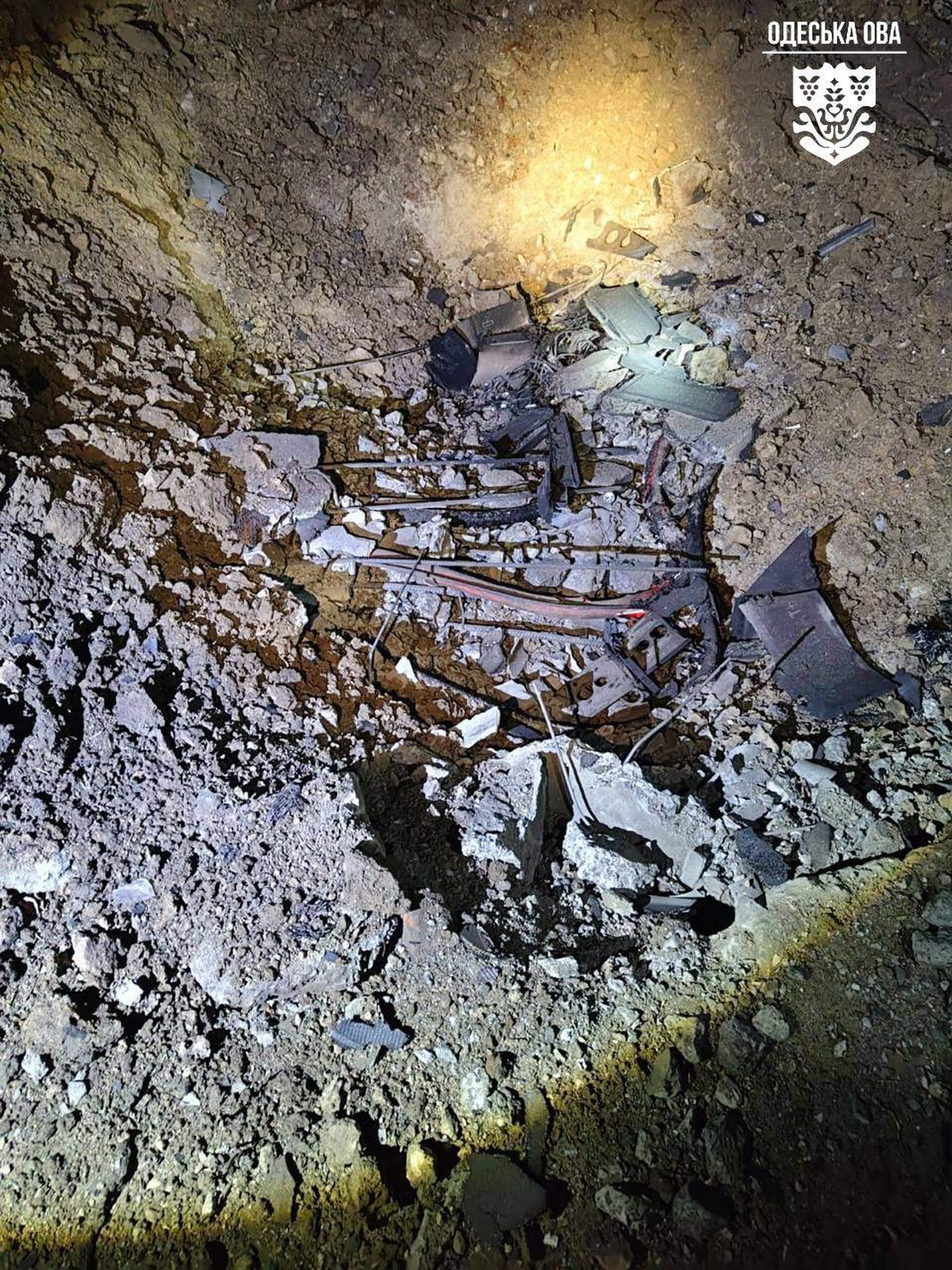 Цивільне судно в порту Одеси потрапило під удар дрона