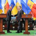 Как президент Порошенко границу открывал