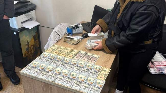 Прокуратура викрила шахраївв Одесі. ФОТО: Одеська обласна прокуратура