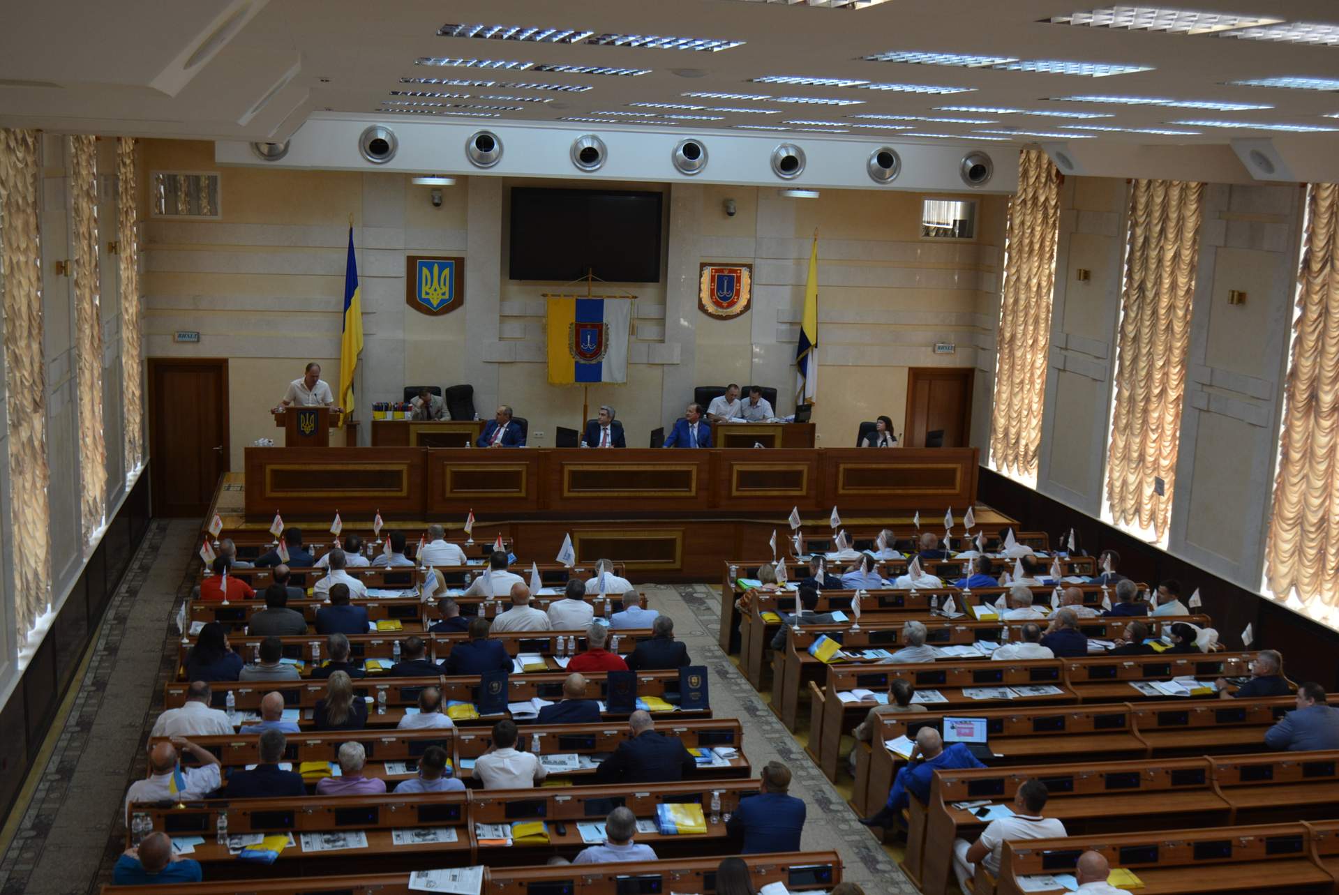 Сессия одесского областного совета глазами корреспондента ИзбирКома