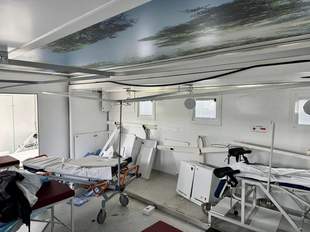 Через російські обстріли на Миколаївщині пошкоджено мобільний шпиталь