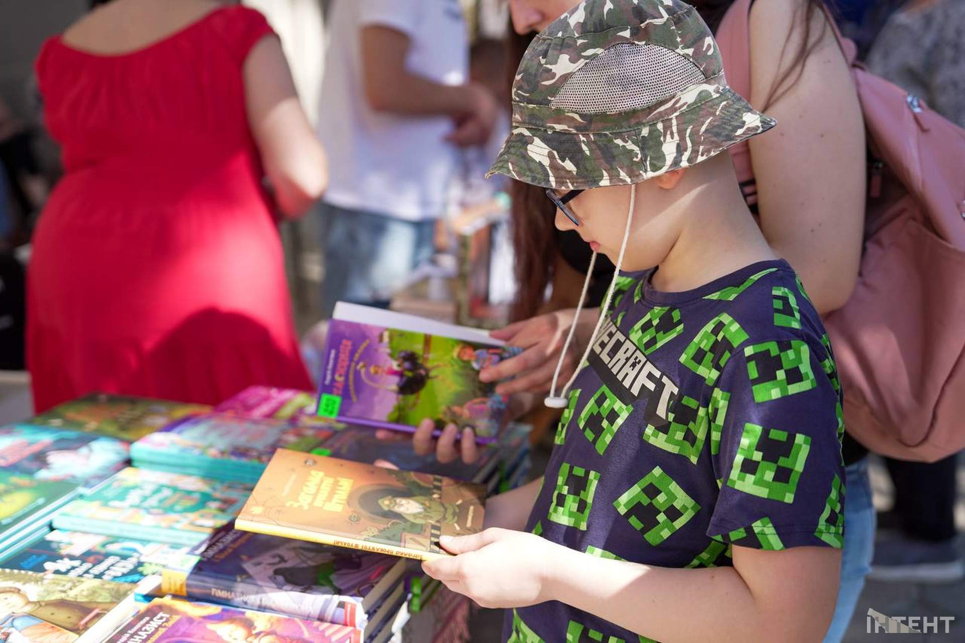 Одеська бібліотека прийняла ювілейну виставку-форум "Українська книга на Одещині"