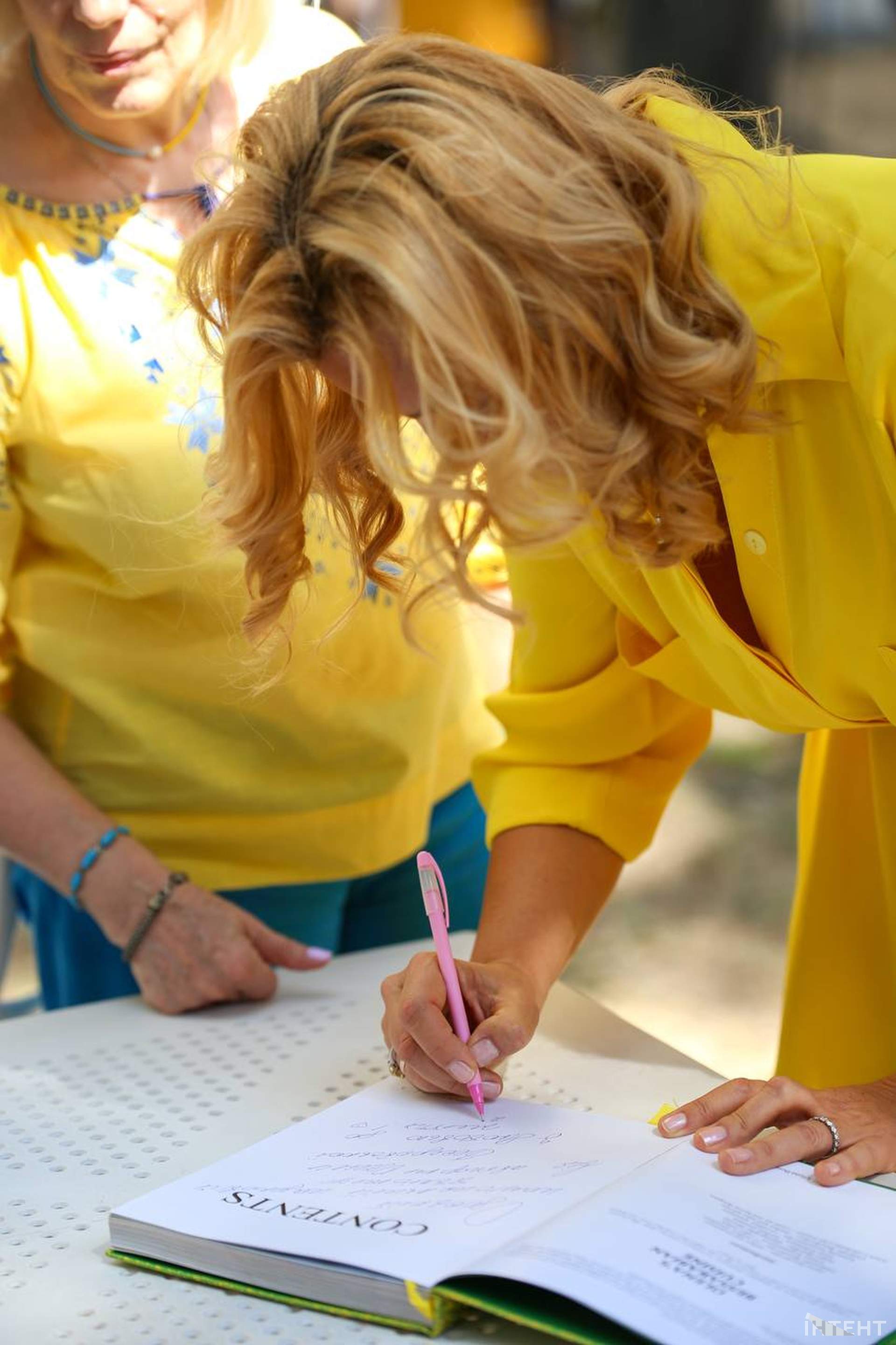 В одеській бібліотеці відзначили свято причорноморської глиняної іграшки