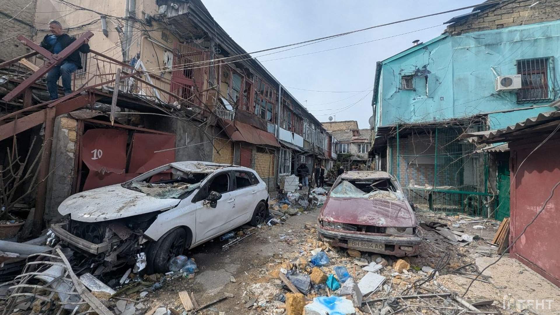 Внаслідок нічної атаки в Одесі загинуло подружжя