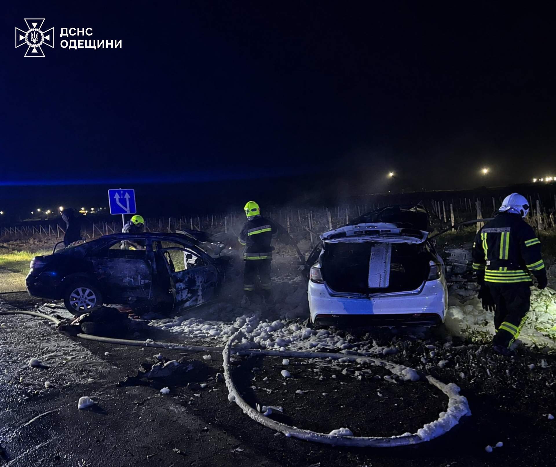 В Одеському районі через смертельну аварію згоріли три авто