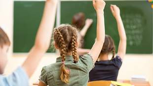 В Одесі школи перевели на дистанційку через можливі обстріли: відповідь департаменту освіти