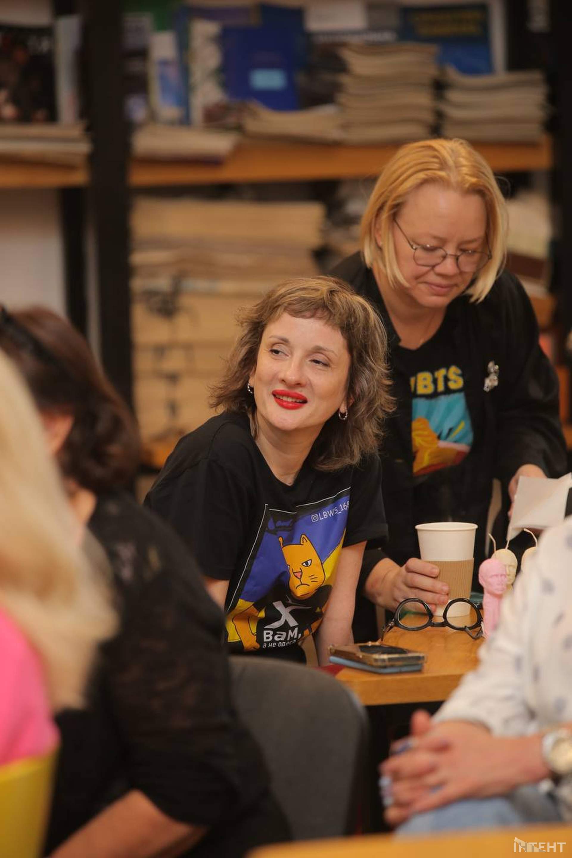 В Одесі жінки говорили з гумором про серйозне