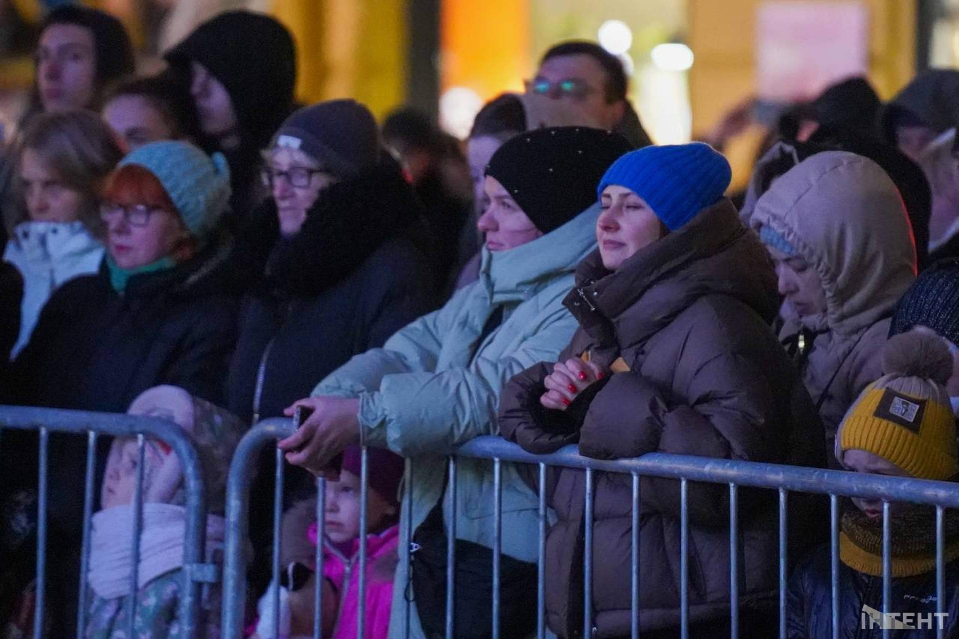 В Одесі запалили головну новорічну ялинку міста
