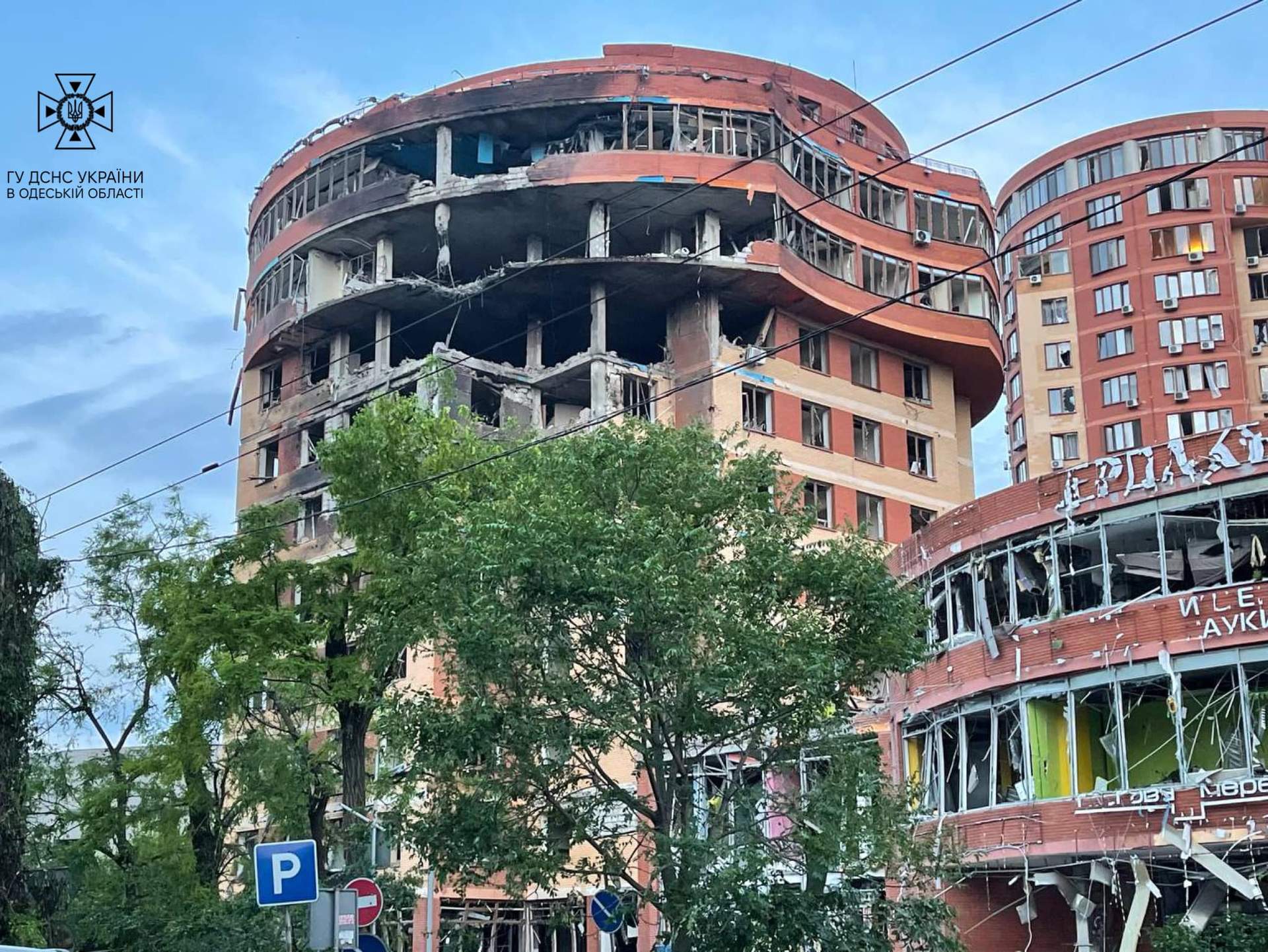"Калібрами" по Одесі: троє містян загинули, 13 поранені