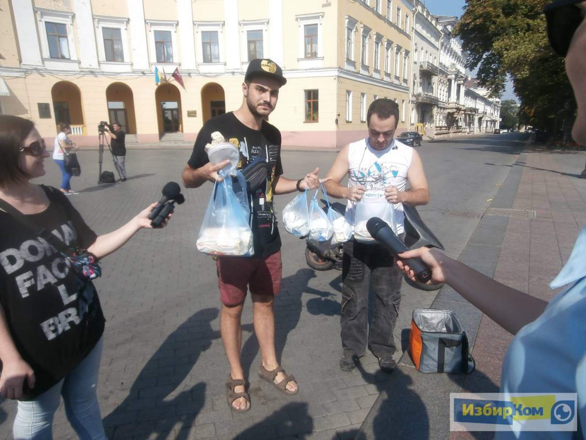 В Одессе прошел "Шаурмарш" против произвола чиновников