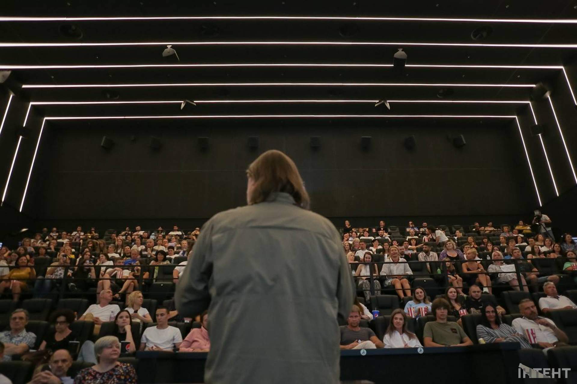 Одеситам показали прем'єру фільму "Довбуш"