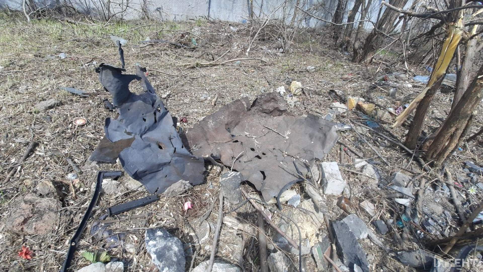 Як виглядає частина одеського кладовища, куди влучила російська ракета