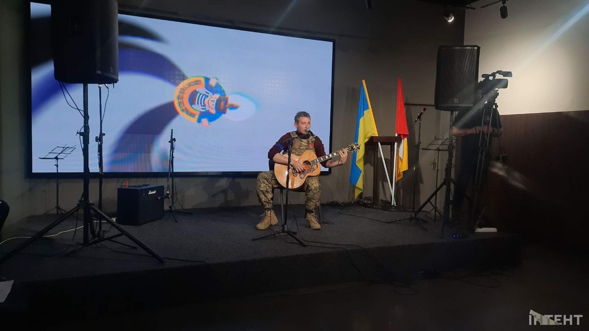 День гумору в Одесі: концерт, флешмоб "Чемодан-вокзал-росія" та арт-виставка