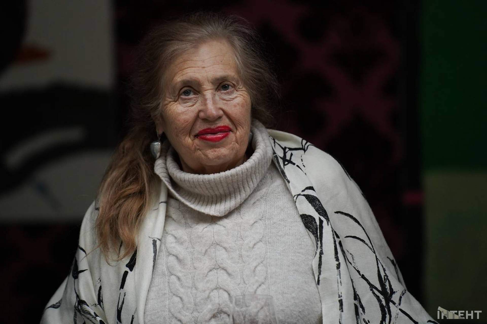 Виставка у день народження одеського художника відкрилася в темряві