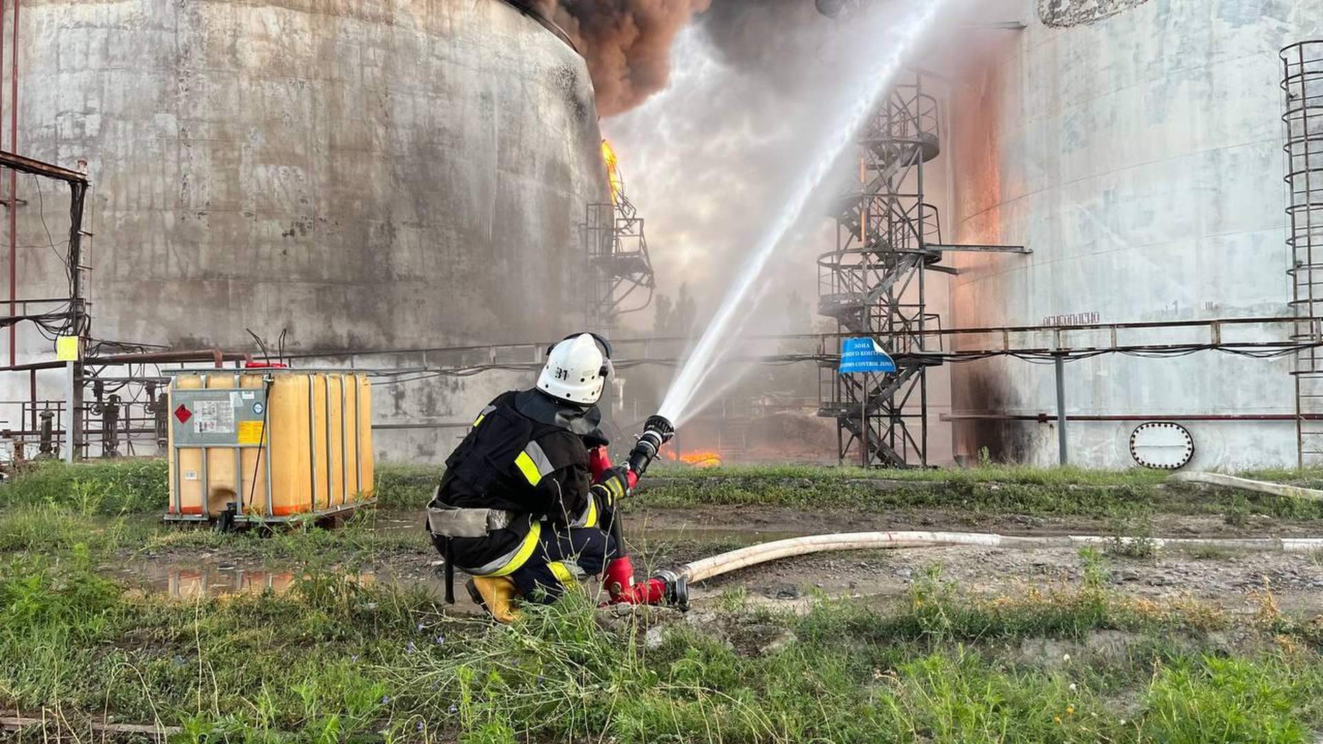 Ворожі безпілотники вночі пошкодили порт на півдні Одещини