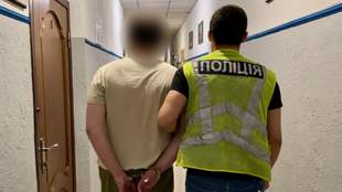Мужчине, который пытался поджечь квартиру военного в Одессе, грозит до 10 лет заключения