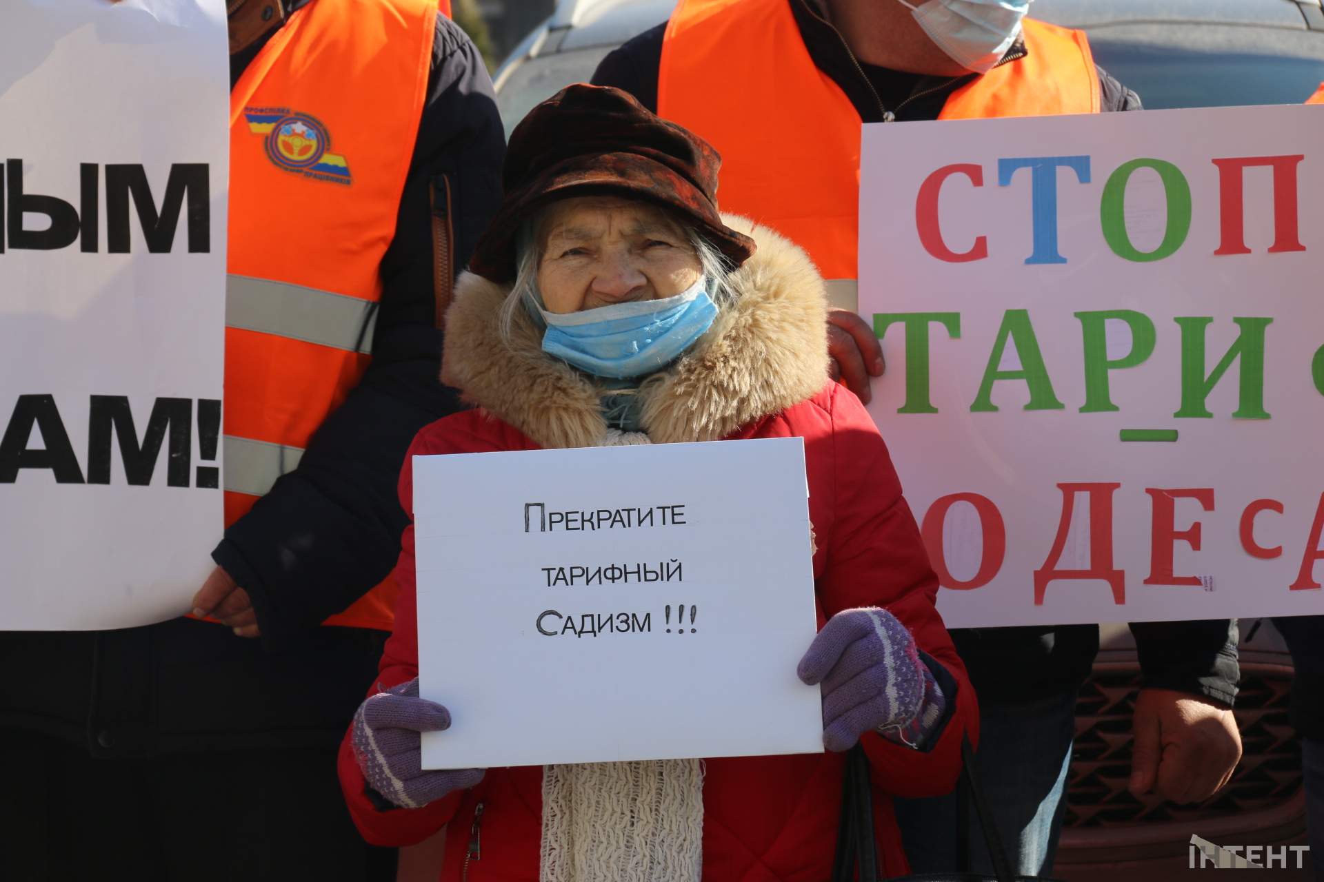 Мітинги та депутати в об'єктиві ІзбірКому