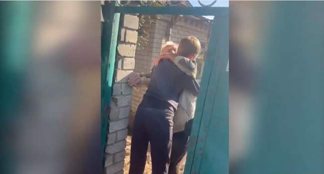 На Херсонщині з-під обстрілів евакуювали родини з дітьми