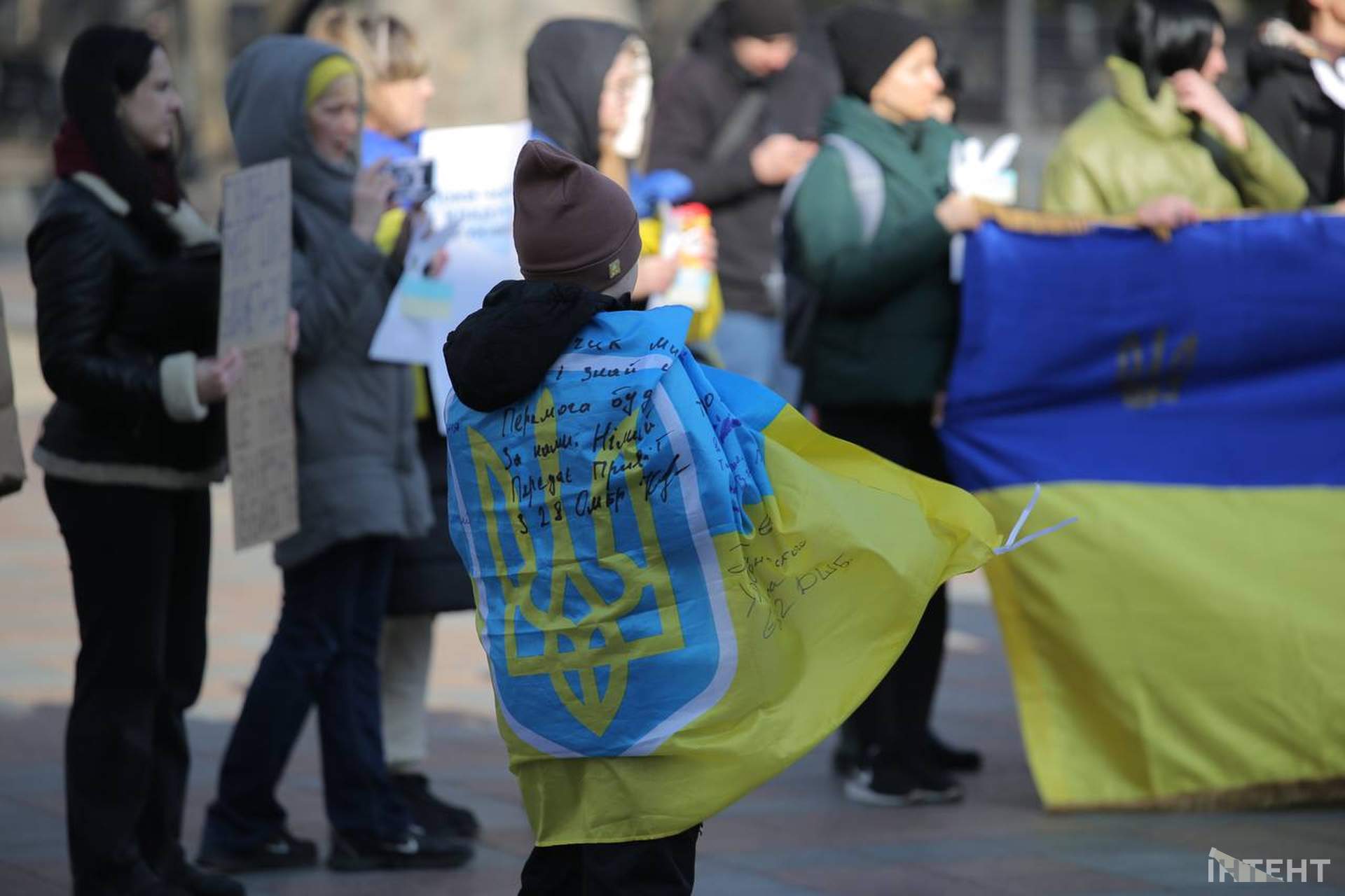 У другу річницю вторгнення одесити вийшли на 26 щосуботню акцію перед мерією