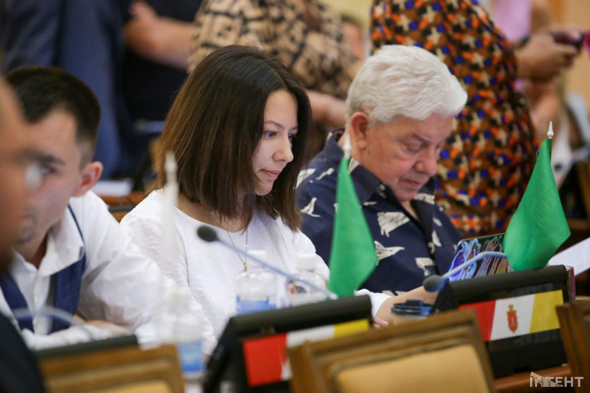 Обличчя та емоції: сесія Одеської міської ради в об'єктиві Інтента