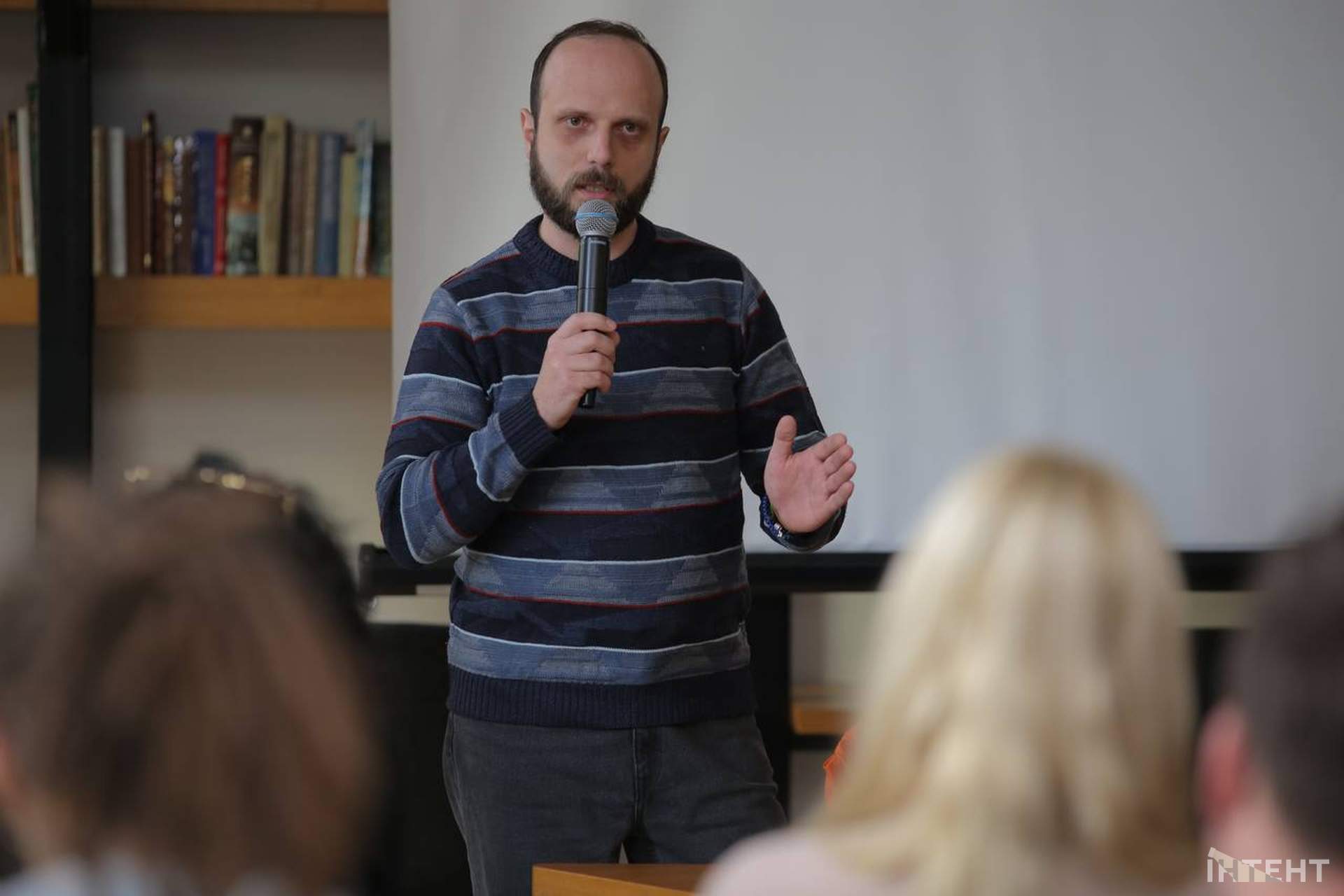 Одеський журналіст перед поверненням на фронт розповів про цивільно-військове співробітництво