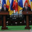 Как президент Порошенко границу открывал