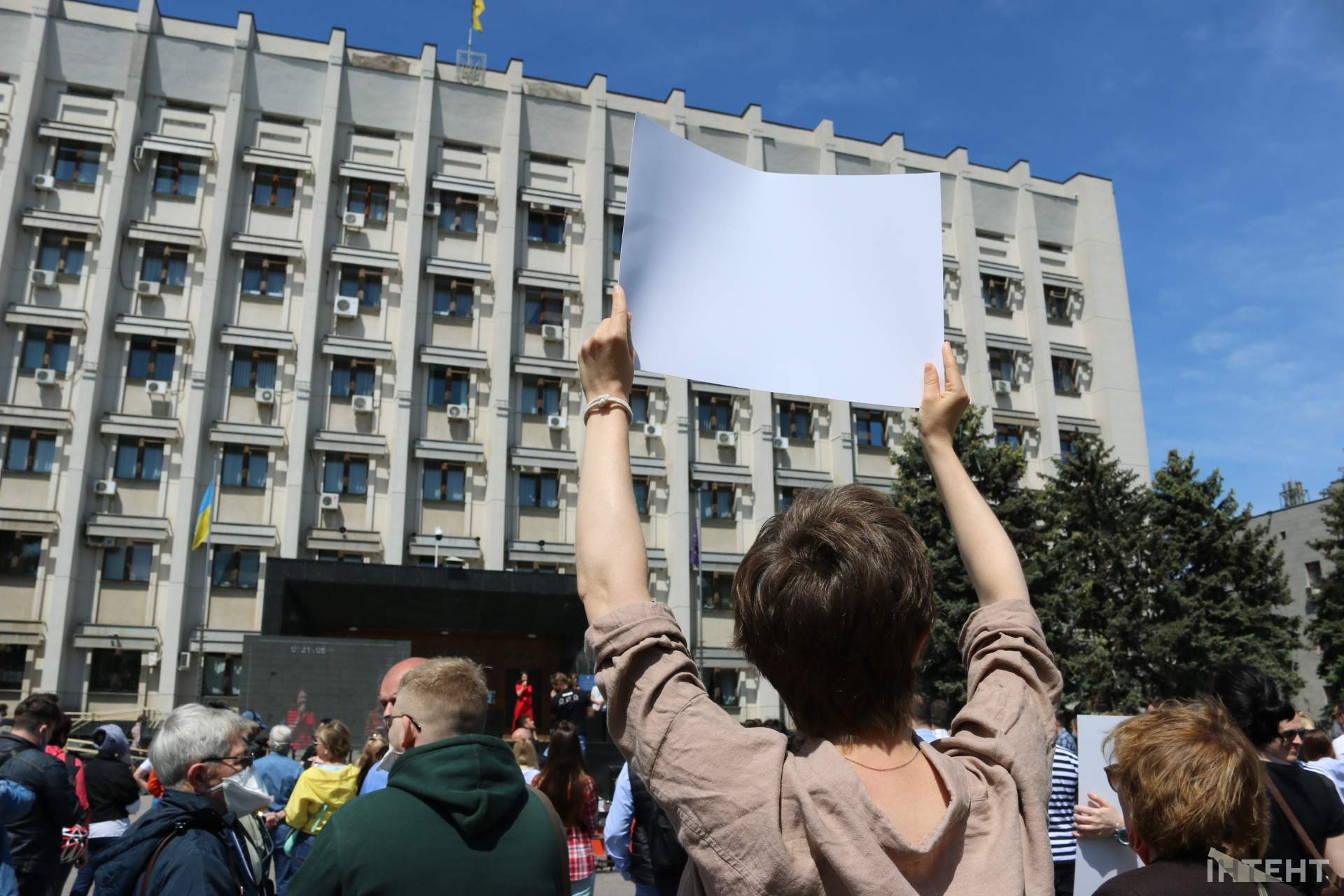 Ро наш Бро: одесити вийшли під стіни облради на підтримку Ройтбурда