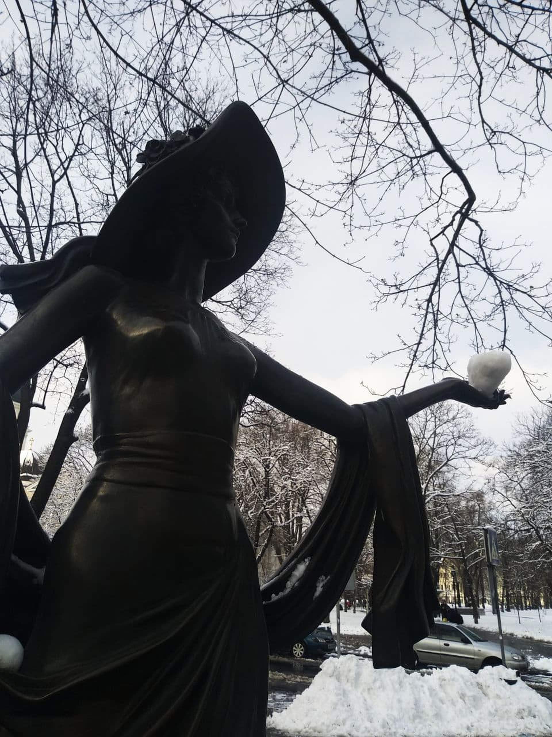 Одесу завалює снігом