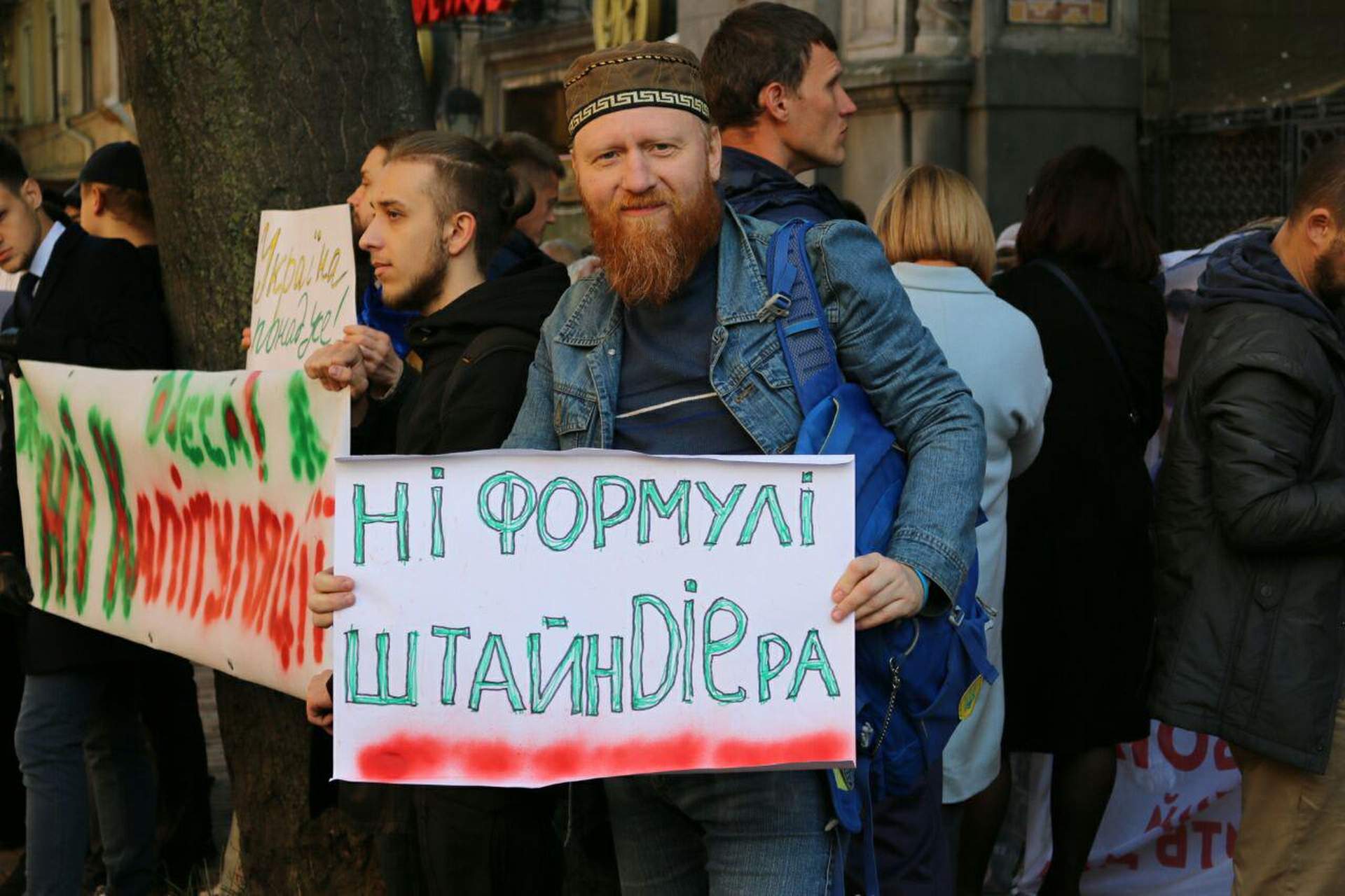 Президент Украины приехал в Одессу, чтобы представить "незашкваренного" главу ОГА