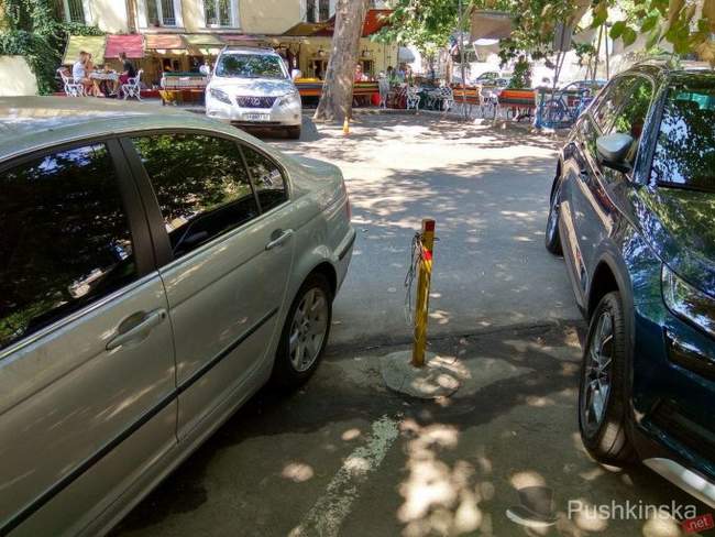 Полиция начала расследование нападения на журналиста в центре Одессы