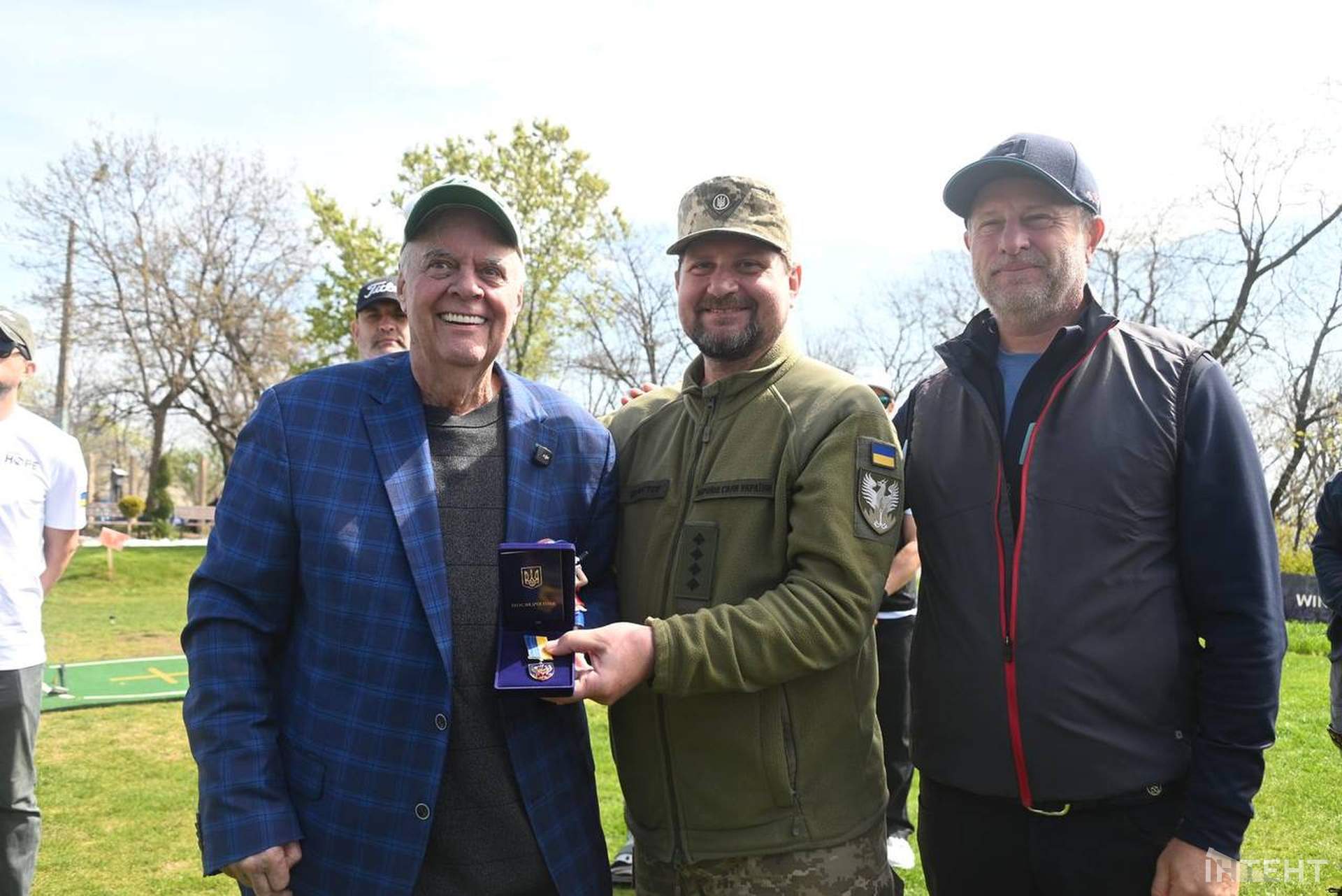 Одеських ветеранів познайомили з улюбленою грою Трампа