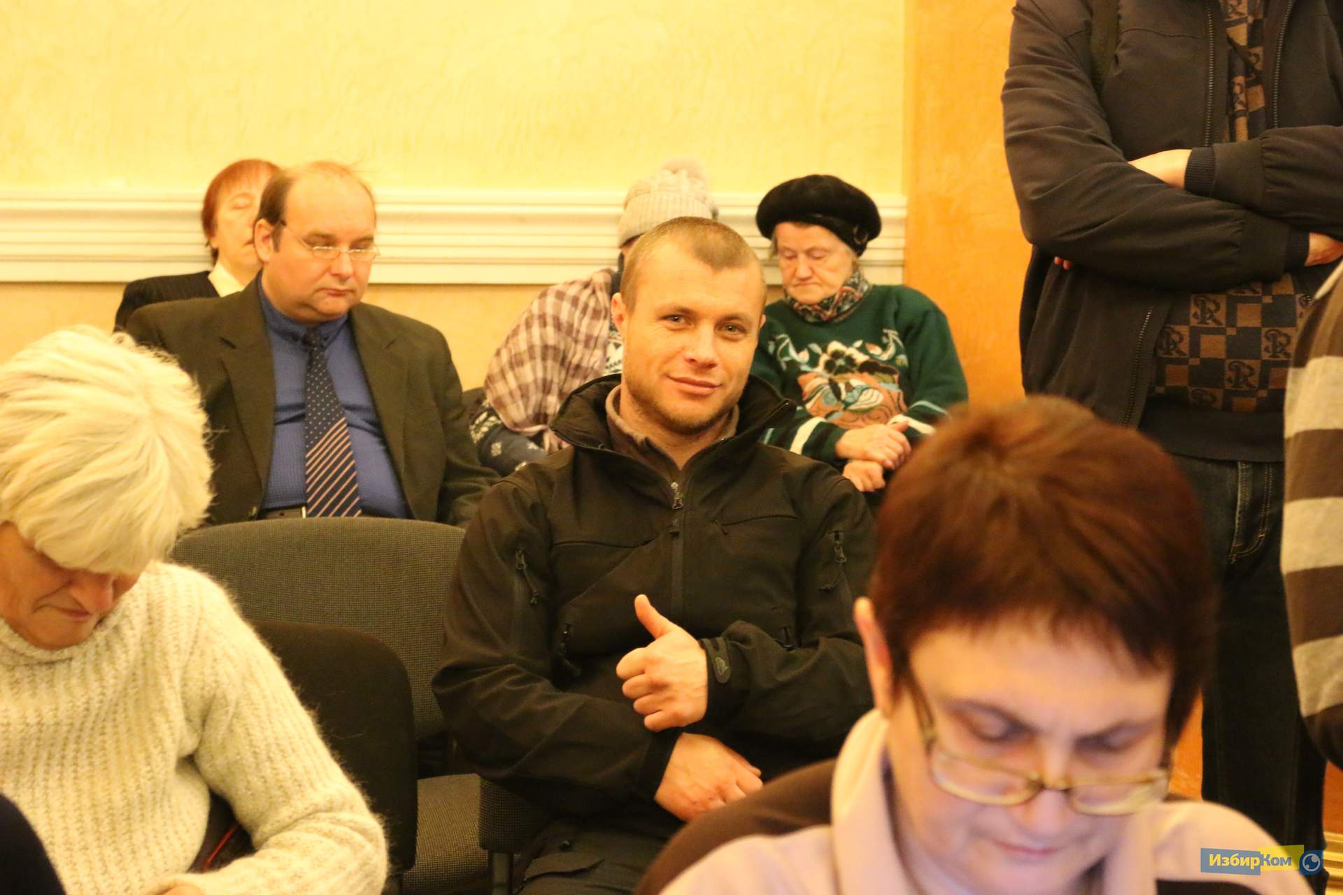 Сессия городского совета: уснувшие посетители и неполадки в системе голосования