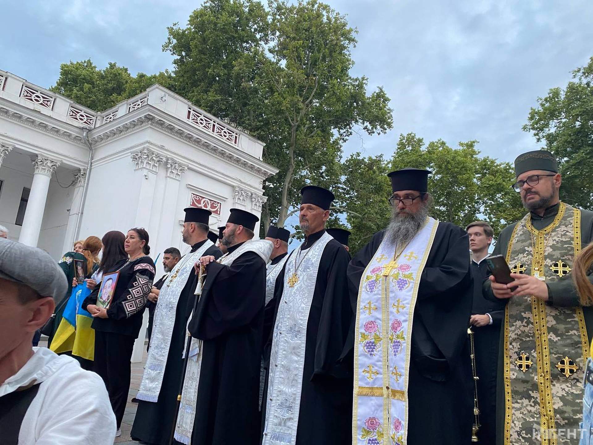 В центрі Одеси виклали свічками мапу України в пам'ять про загиблих героїв