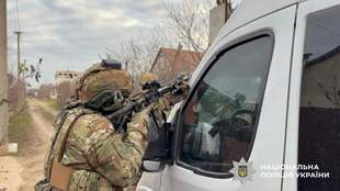 Стрілець по поліцейських в Одесі загинув під час затримання