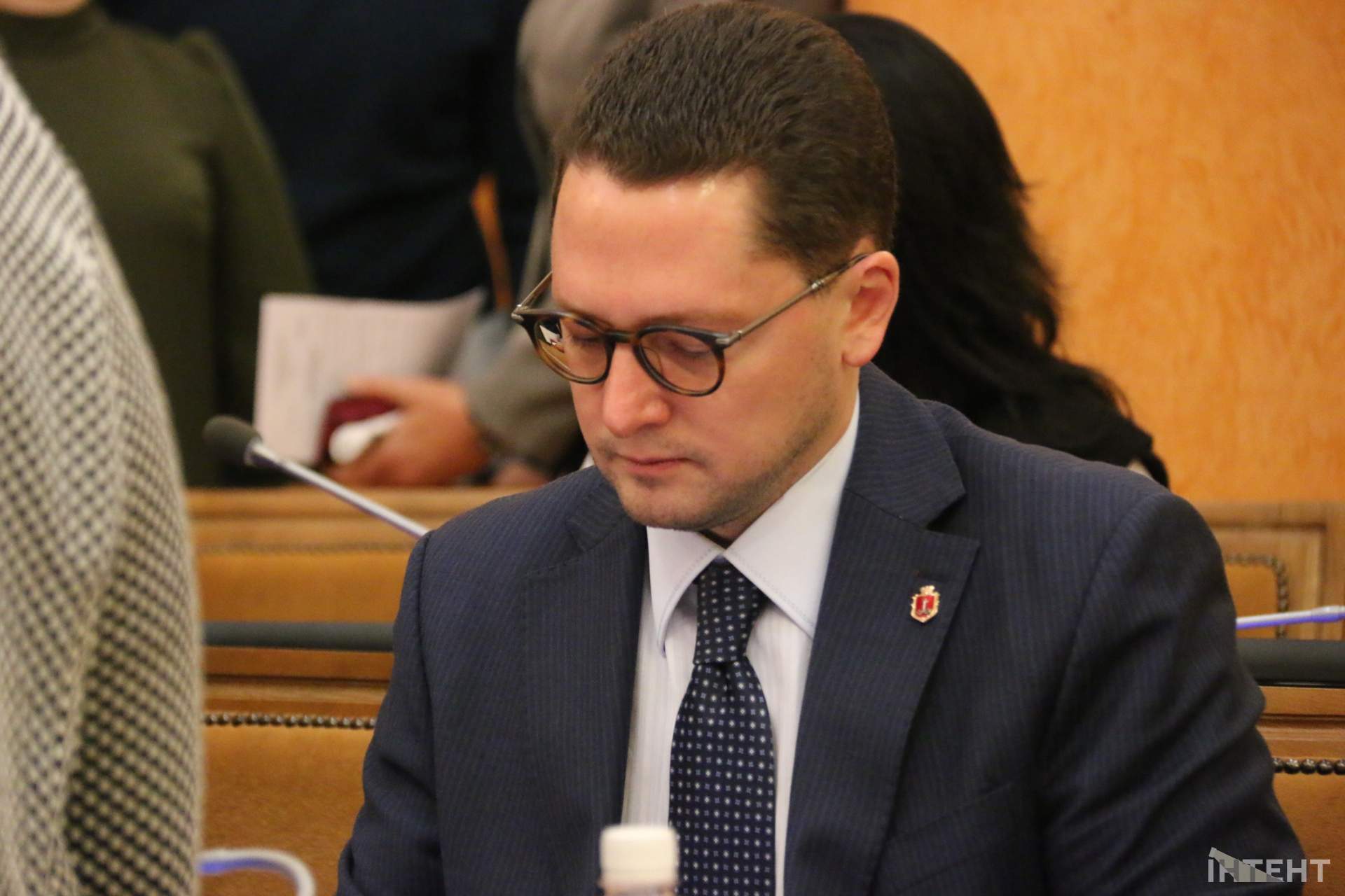 Сесія міськради: покришки, мітинги, нардепи