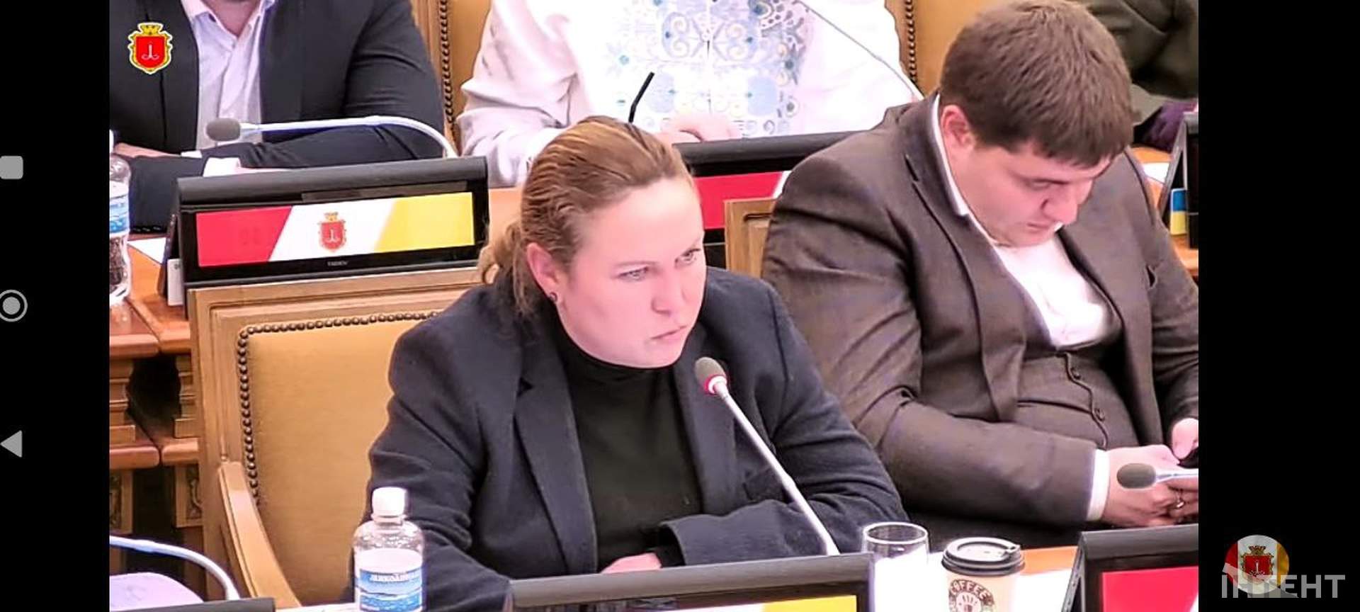 Емоційна сесія Одеської міської ради в об'єктиві Інтента