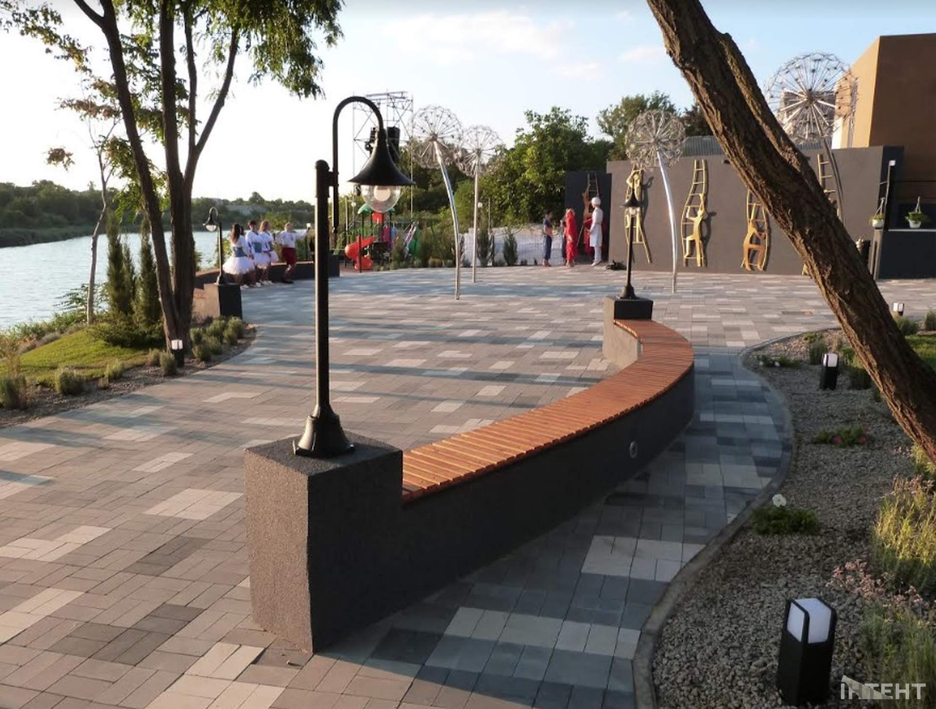 У Доброславі відкрили Дубай парк