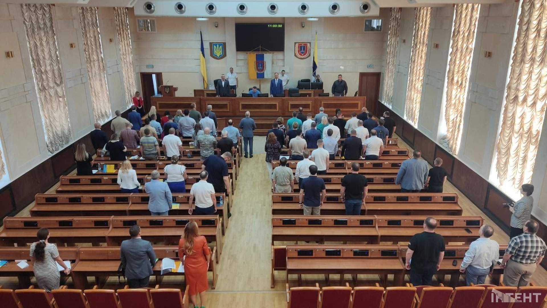 Позачергова сесія Одеської обласної ради в об'єктиві ІзбірКома