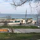 Вікенд на Ланжероні: смугасті стрічки не зупиняють одеситів, які вийшли погуляти