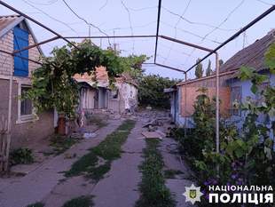 Поліцейські Херсонщини вивезли з-під обстрілів пораненого чоловіка, а за кілька годин його дружину вбили росіяни