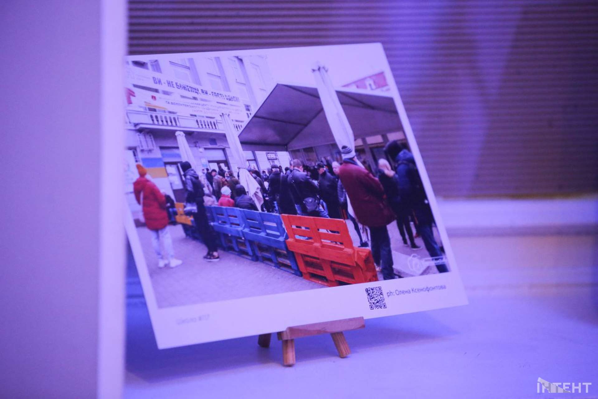 В Одесі відкрилася фотовиставка, присвячена роботі волонтерів