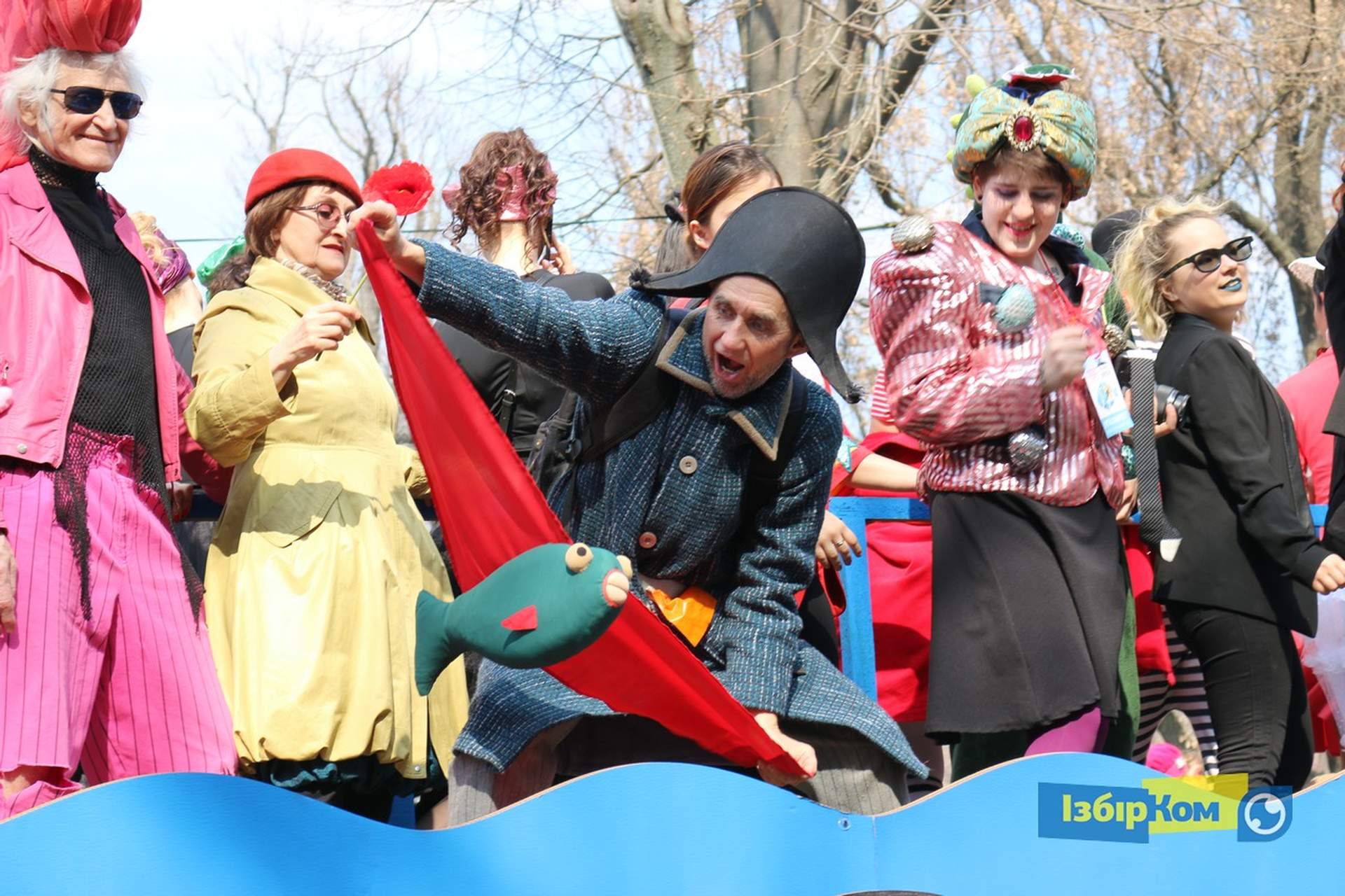 Парад Юморины 2019: зомби, клоуны и Чарли Чаплины