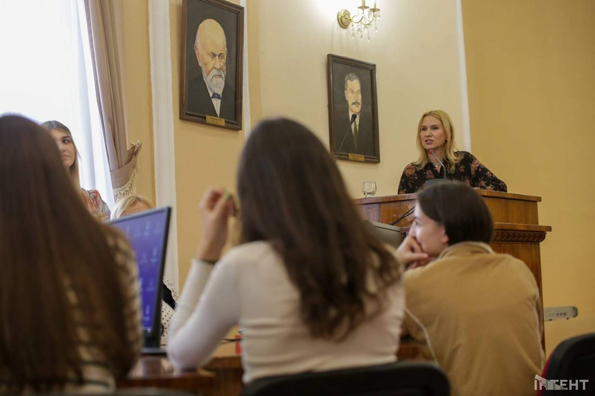 Віцеспікерка в Одесі заявила про недієвість міжнародних організацій у питанні викрадення українських дітей