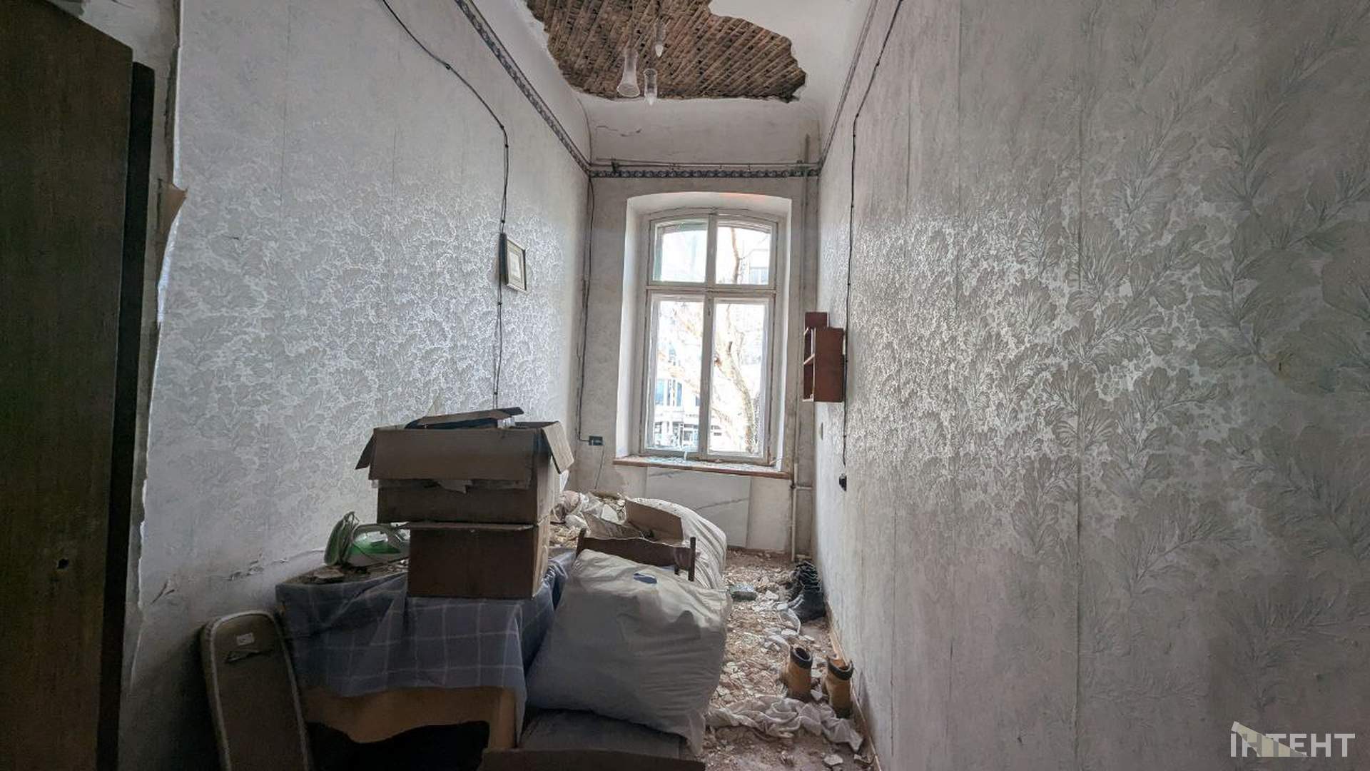 Дрони вдарили по житлових кварталах Одеси: пошкоджено 14 будинків